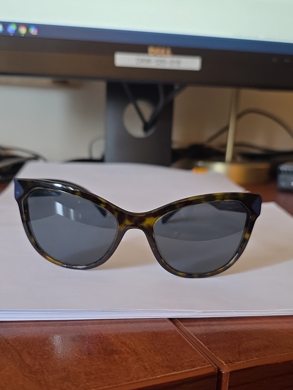 PRADA tortoise shell sungkasses with case!